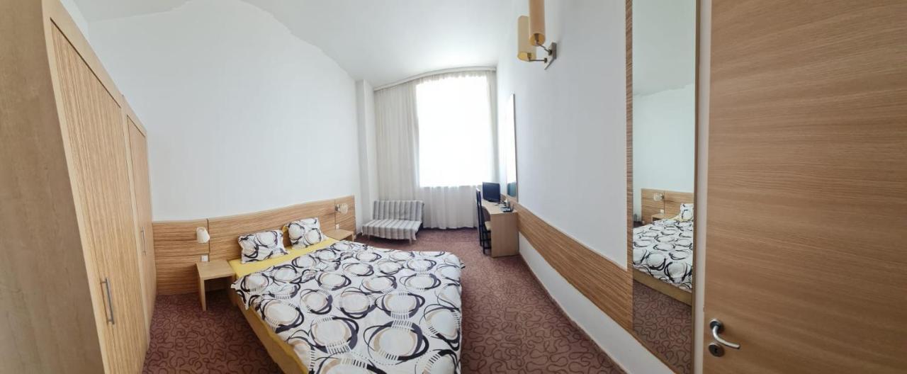 Rin Grand Regim Hotelier บูคาเรสต์ ภายนอก รูปภาพ